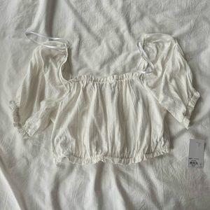 Kohls Ruffle Crop Top ~ White M